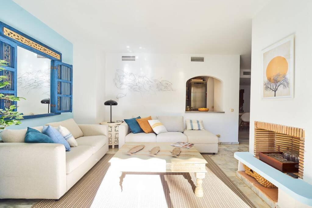 Golden Beach Marbella-primera Linea De Playa Appartement